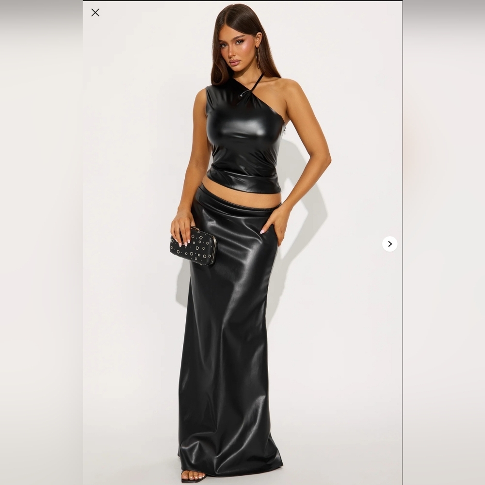 Goth Style - Faux Leather Sleeveless Top & Mermaid Skirt - 2 Pc Outfit